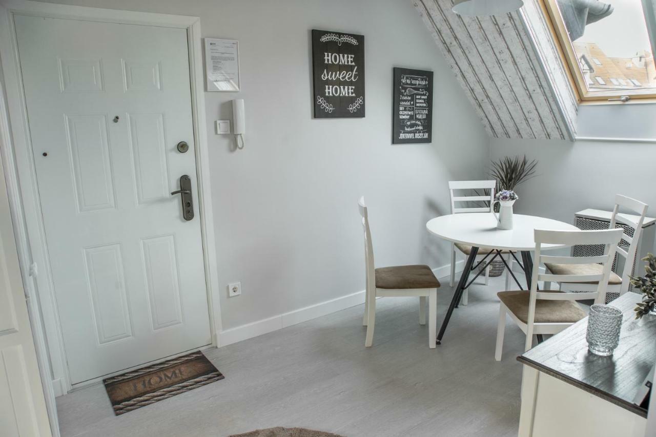 Farmhouse Apartman Apartment Егер Екстериор снимка