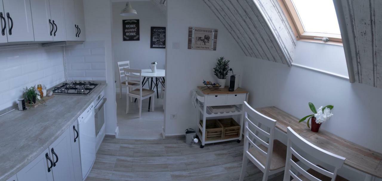 Farmhouse Apartman Apartment Егер Екстериор снимка